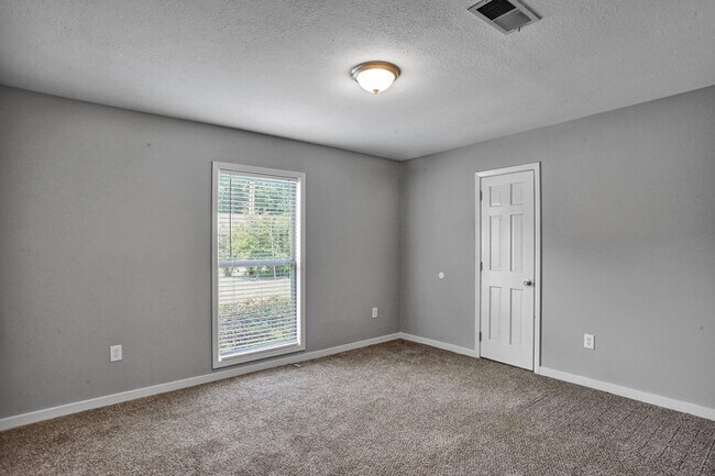 Building Photo - Beautiful Home for Lease!