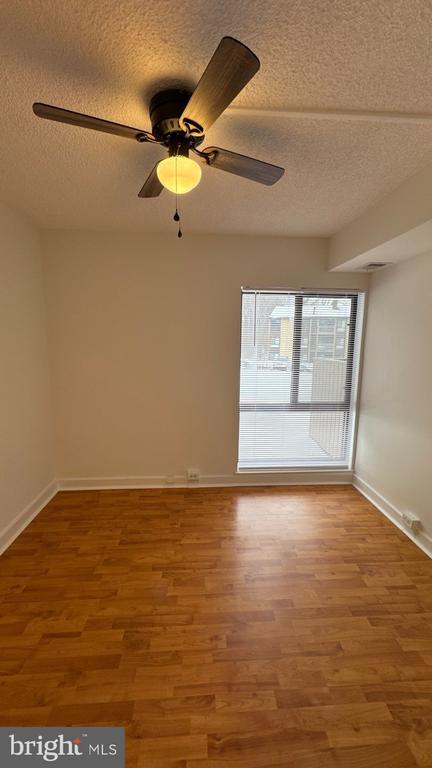 Building Photo - 5909 Tamar Dr