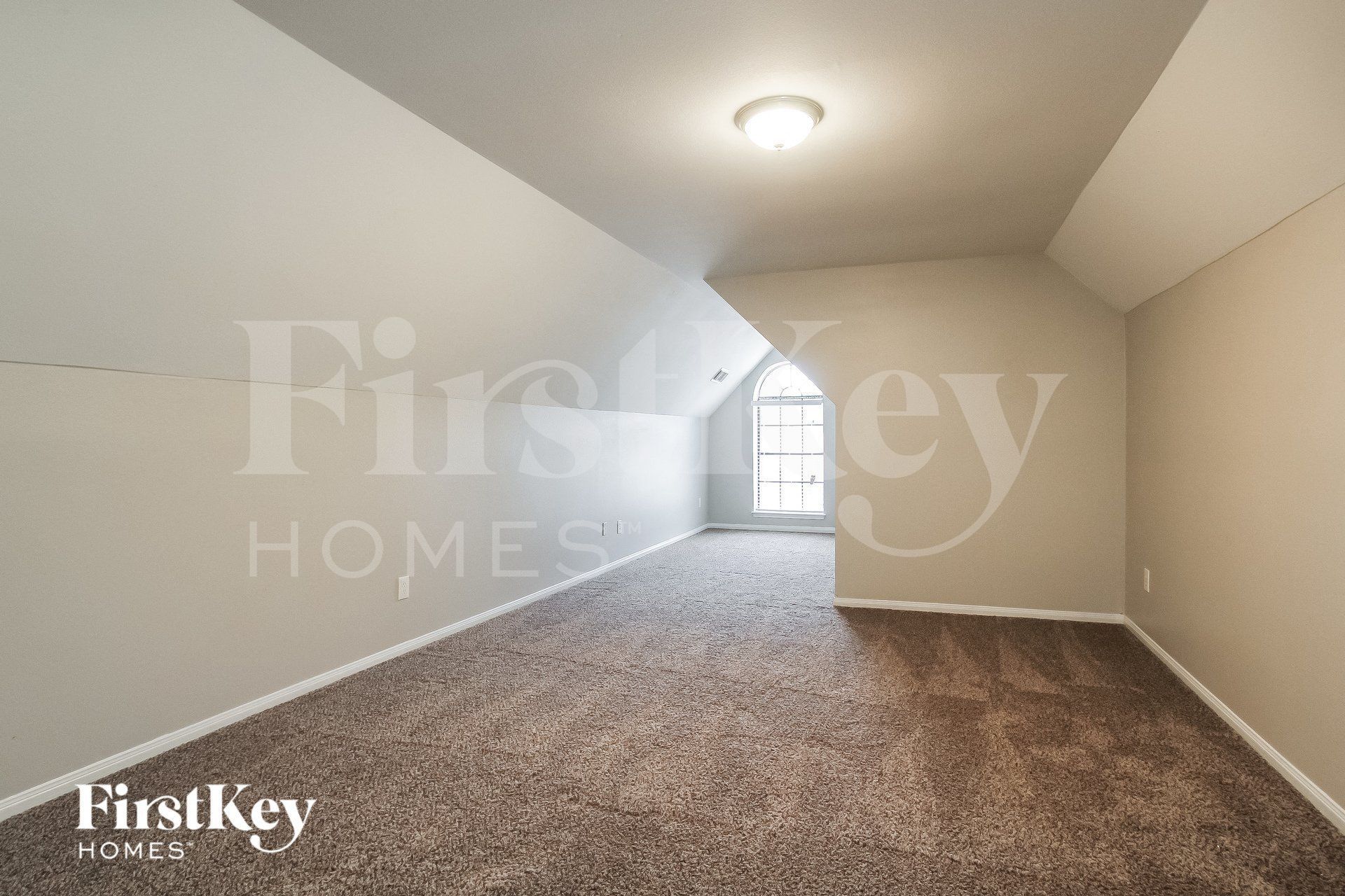 Building Photo - 2922 Eaglenest Ln