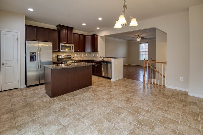 Building Photo - 2704 Egret Way