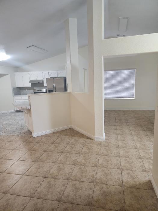 Building Photo - 1016 Summer Field Dr