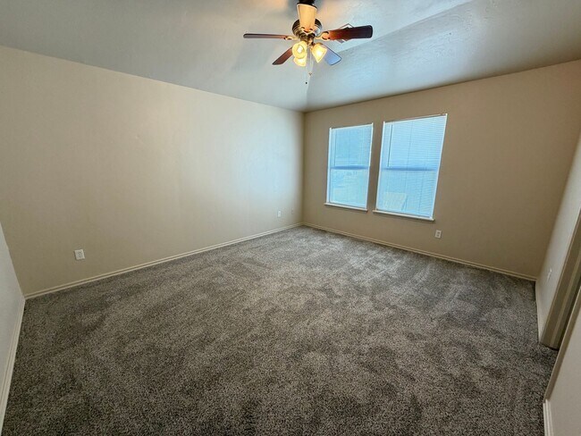 Building Photo - 212 Chalmette Dr