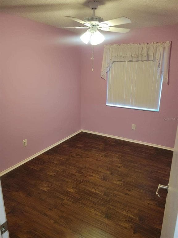 Building Photo - 1050 Huntington Ct