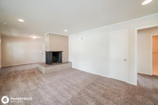 Building Photo - 4909 Norwood Avenue, Kansas City, MO 64133