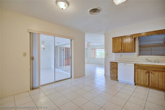 Building Photo - 33450 Grand Prix Dr