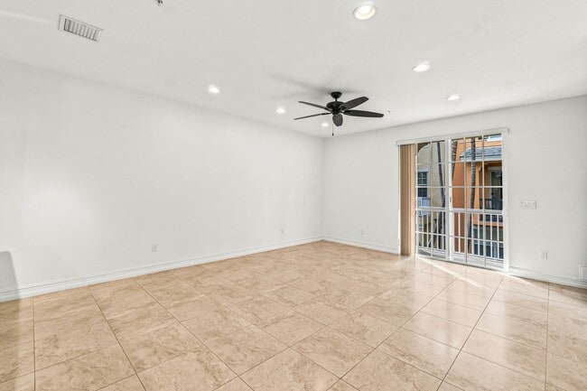 Building Photo - 109 E Coda Cir