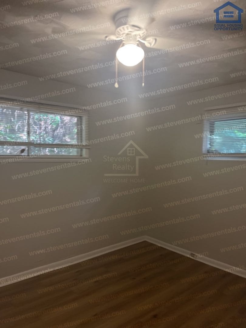 Building Photo - 5417 Slayton Ave