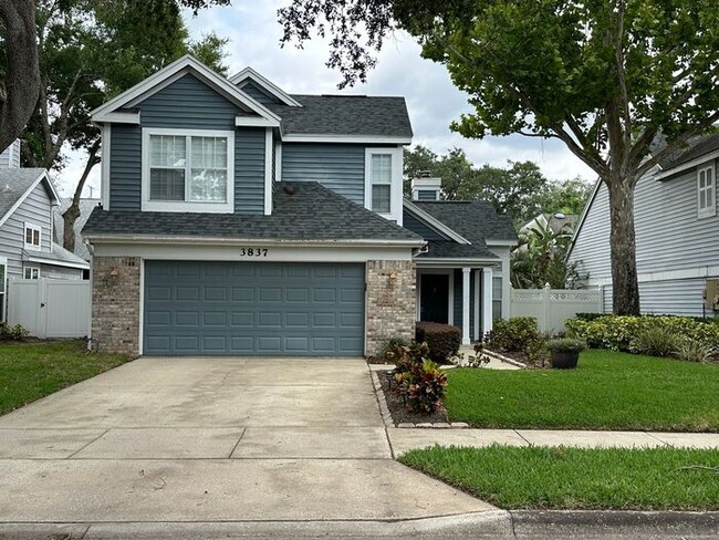 Primary Photo - Cozy 3 bed 2.5 bath home in the heart of O...