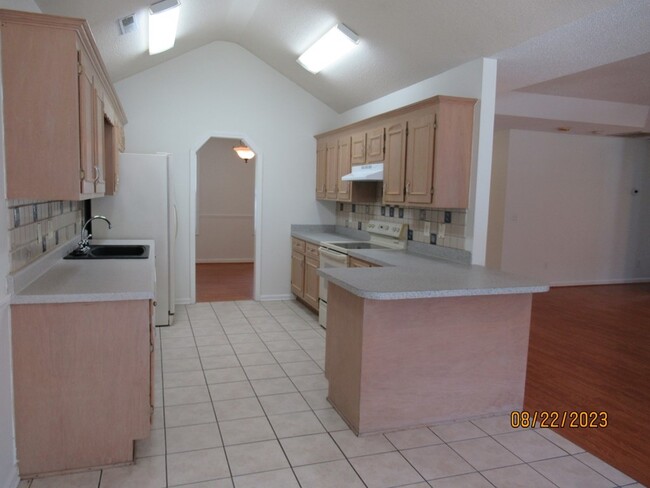 Building Photo - 6775 J J Roberts Dr