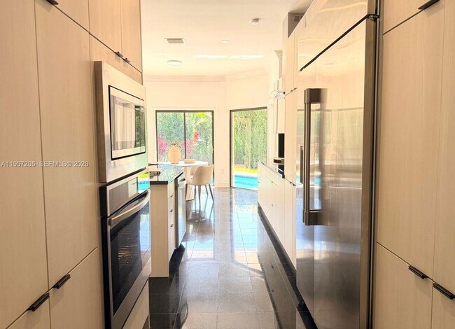 Building Photo - 301 Isla Dorada Blvd