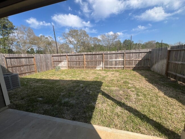 Building Photo - 25136 Pacific Wren Dr