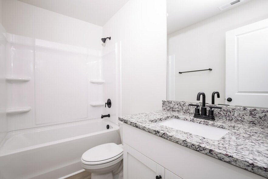 Building Photo - 78 Neuse Holw Ct