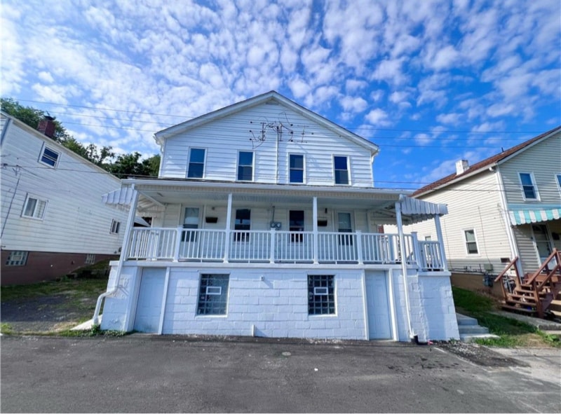 Building Photo - 4484 1st St