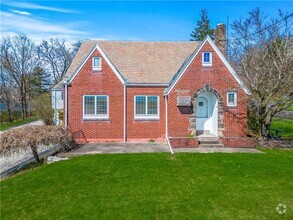 Building Photo - Charming Allison Park 3-bedroom, 1.5-bath ...