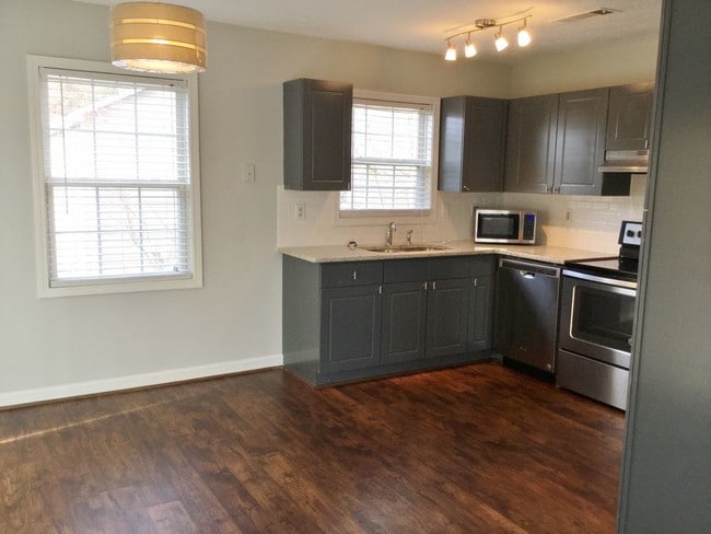 Building Photo - EAGLES DRIFT APARTMENTS