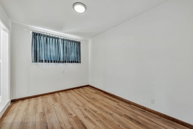 Building Photo - 14352 New Jersey Ave