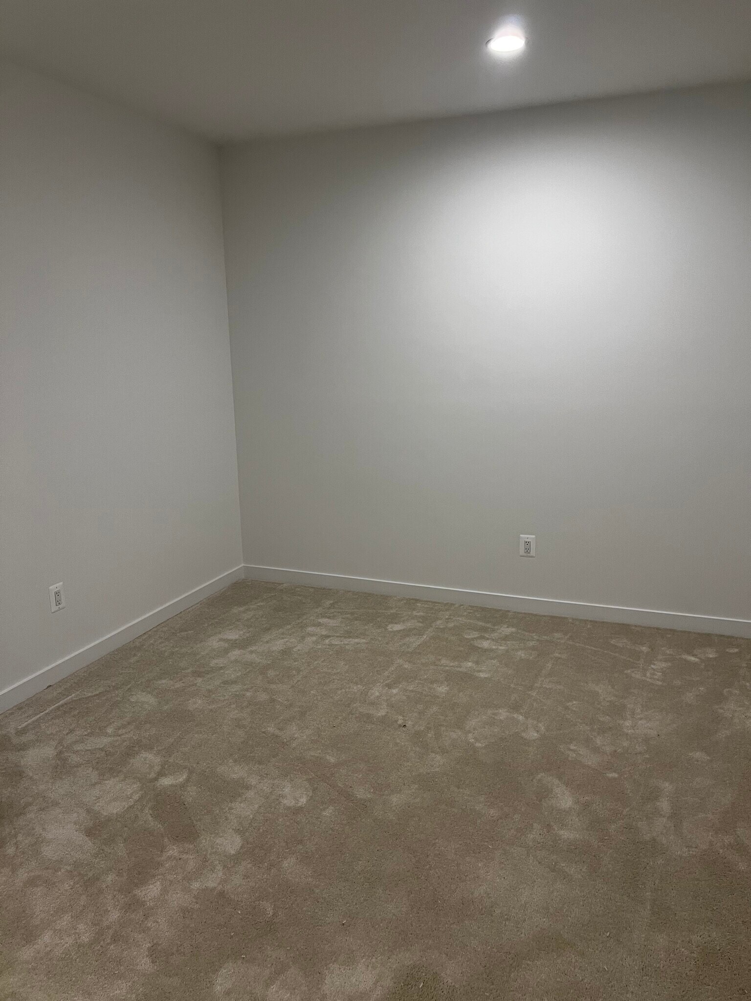 Building Photo - 23502 Parkside Village Cir