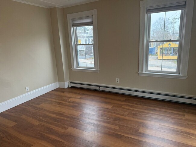 Building Photo - 1 Stafford St