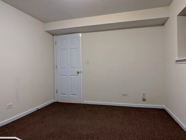 Building Photo - 3047 W Logan Blvd