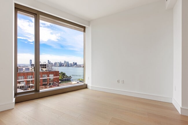 Building Photo - 500 W 18th St