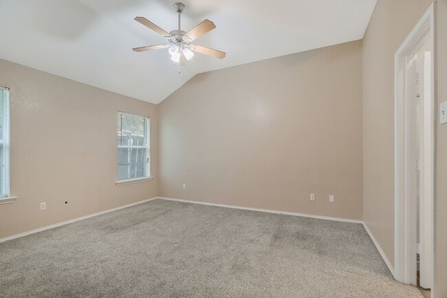 Building Photo - 203 Cain Dr
