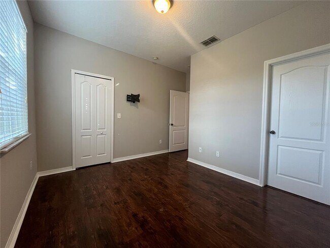 Building Photo - 10962 Savannah Wood Ct