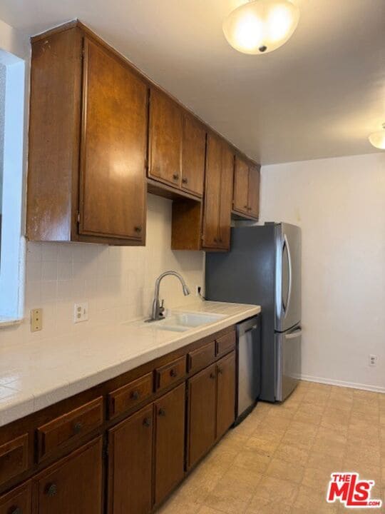 Building Photo - 8161 Manitoba St