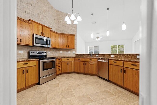 Building Photo - 16900 SW 59th Ct