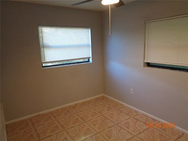 Building Photo - 235 Lake Gertie Rd