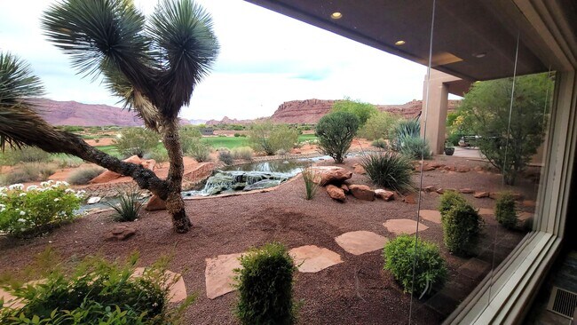 Building Photo - Paiute Springs at Entrada on Golf Course & FURNISHED!! 6-8 month lease available!