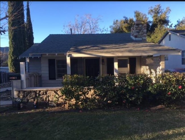 Front of House - 3226 Montrose Ave