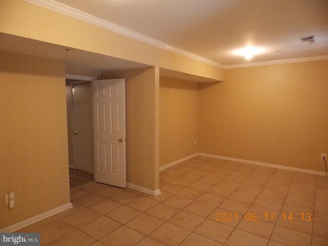 Building Photo - 14609 Gov Sprigg Pl