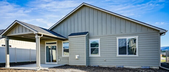 Building Photo - Brand New Home in Hayden North