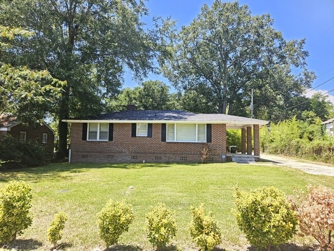 Primary Photo - 104 Hutto Ct