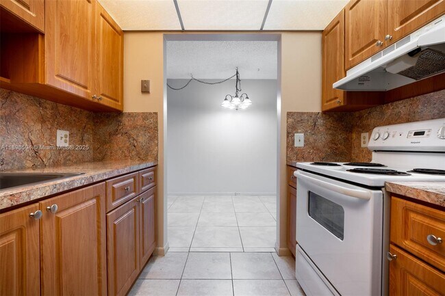 Building Photo - 400 SW 134th Way