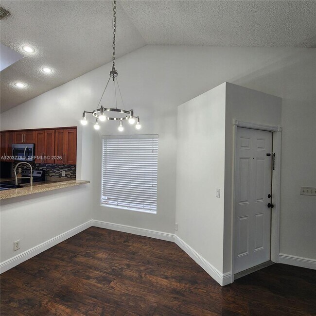 Building Photo - 10180 Fanfare Dr