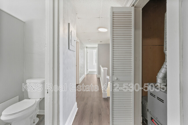 Building Photo - 1316-1318 Woods Run Avenue - 1318 Woods Ru...