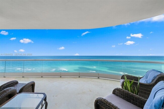 Building Photo - 16047 Collins Ave