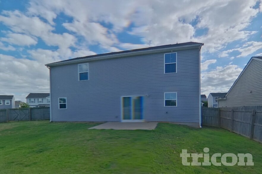 Building Photo - 656 McCormick Ln