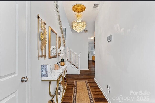 Building Photo - Stunning 4BR House + Office, in Charlotte