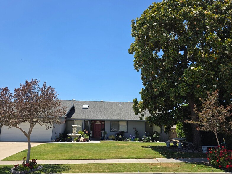 Building Photo - 3154 Valaria Dr N