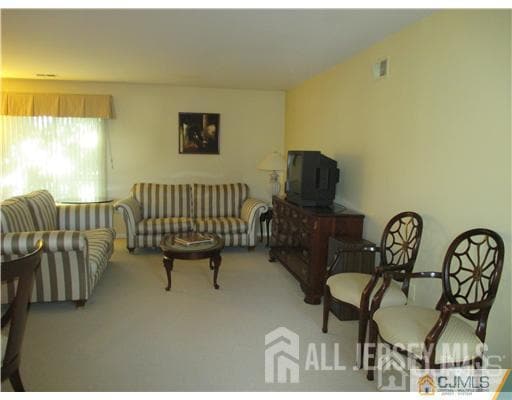 Building Photo - 1406 Woodbridge Commons Way