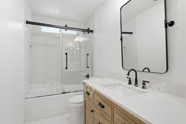 Building Photo - 30605 De Portola Rd