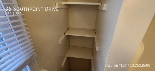 Building Photo - 36 Southpoint Dr