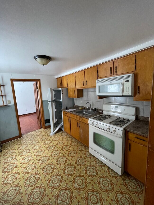 Primary Photo - 119 N Wilbur Ave