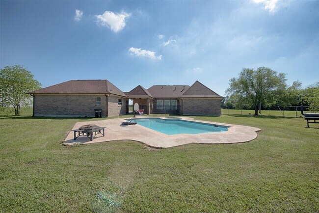 Building Photo - 5722 Delany Rd