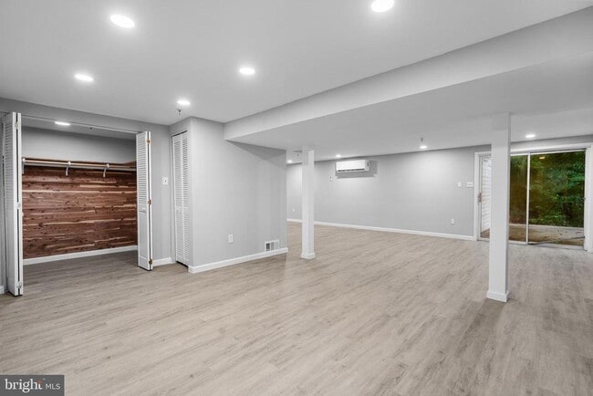 Building Photo - 7795 Penn Manor Ct
