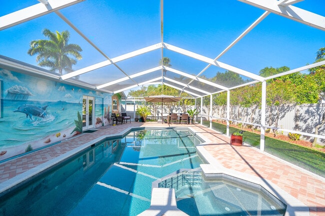 Building Photo - 3003 W Vina Del Mar Blvd