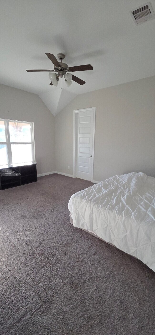 Building Photo - 15715 Marberry Dr