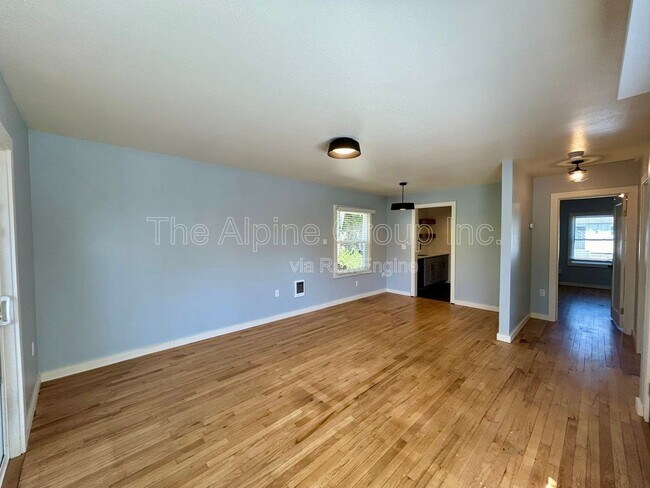 Building Photo - 4831 N Maryland Ave